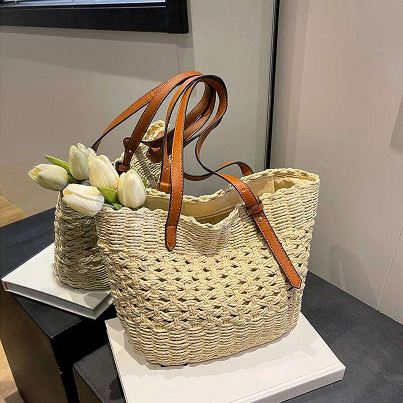 New Leather Handle Hollowed Out Handmade Straw With High-quality Seaside Vacation Shoulder Portable Beach Bag XJ260306