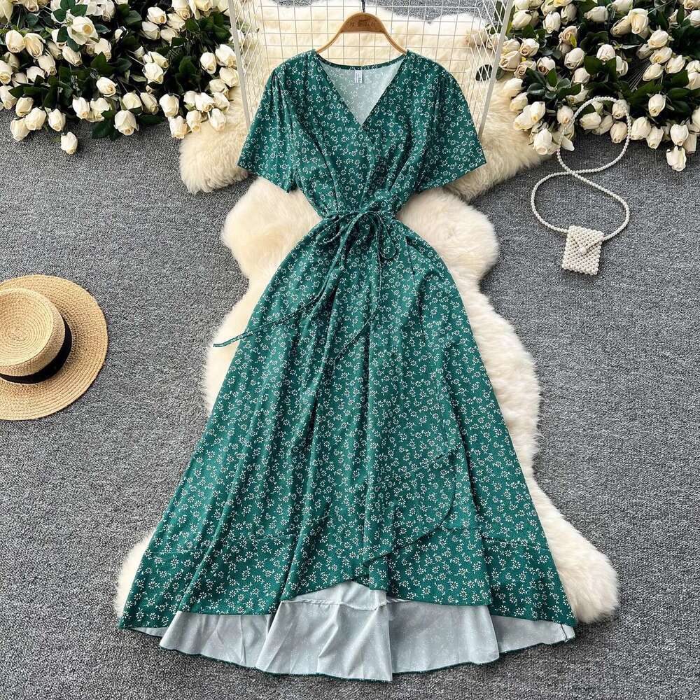 Designer slim fit design integrated V-neck tied waist short sleeved women's floral summer elegant French long skirt