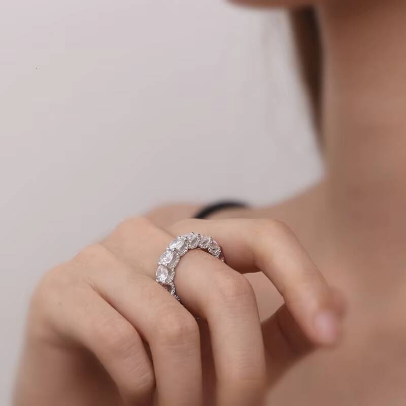 Full Moissanite Ring for Women Sparkling Wedding Eternity Bands 100 S925 Sterling Silver Jewelry Classic Ring GRA