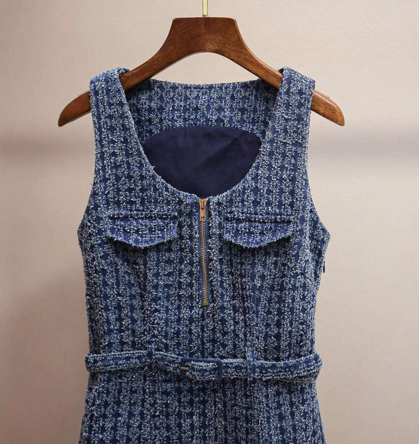 2026 Spring/Summer New Fashionable Retro Style Elegant and Simple Casual Waist Tight fit Tank Top Dress