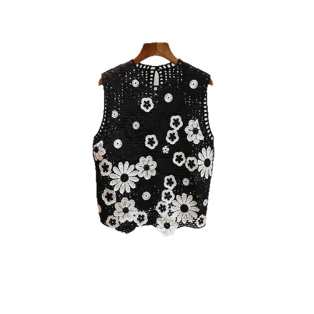 2026 Spring/Summer New French Design Embroidered Crochet Hook Cutting Sexy Slimming Sleeveless Tank Top Knitted Top