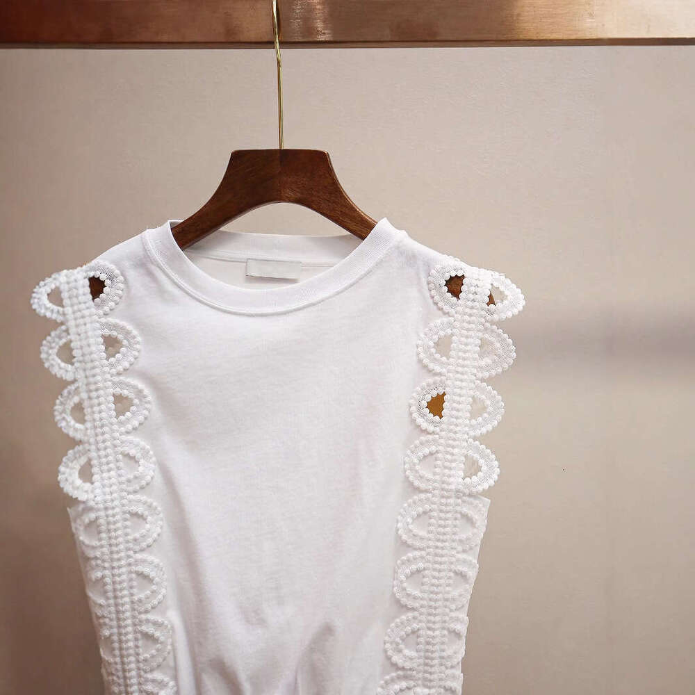 2026 high-end women's spring and summer new fashionable French design hollow out sleeveless short sleeved T-shirt top
