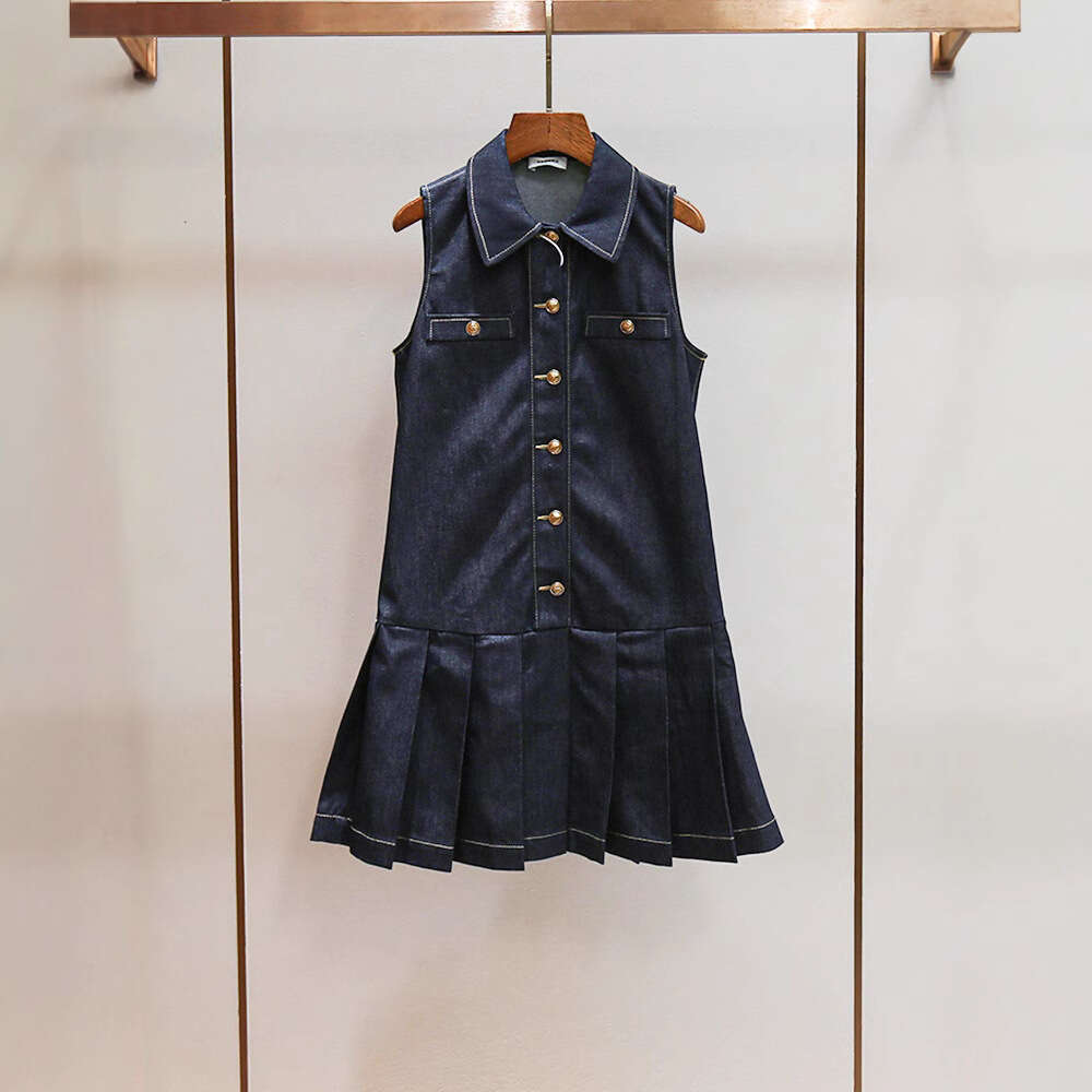 2026 Spring and Summer New Hepburn style pleated skirt patchwork single breasted sleeveless vest straight tube dress