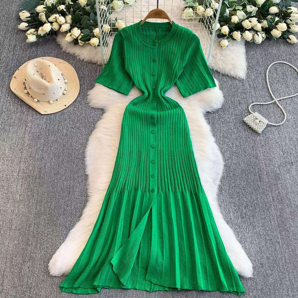 European and American women's short sleeved button knitted dress 2026 summer new French dress