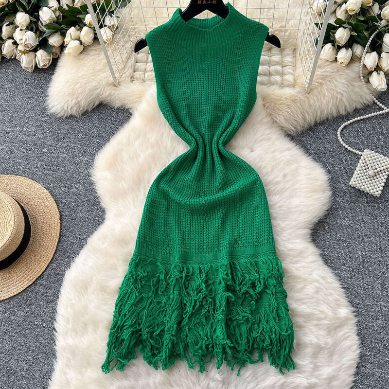 2026 European and American fashion sleeveless women's summer high-end slim fit elegant tassel sweater dress