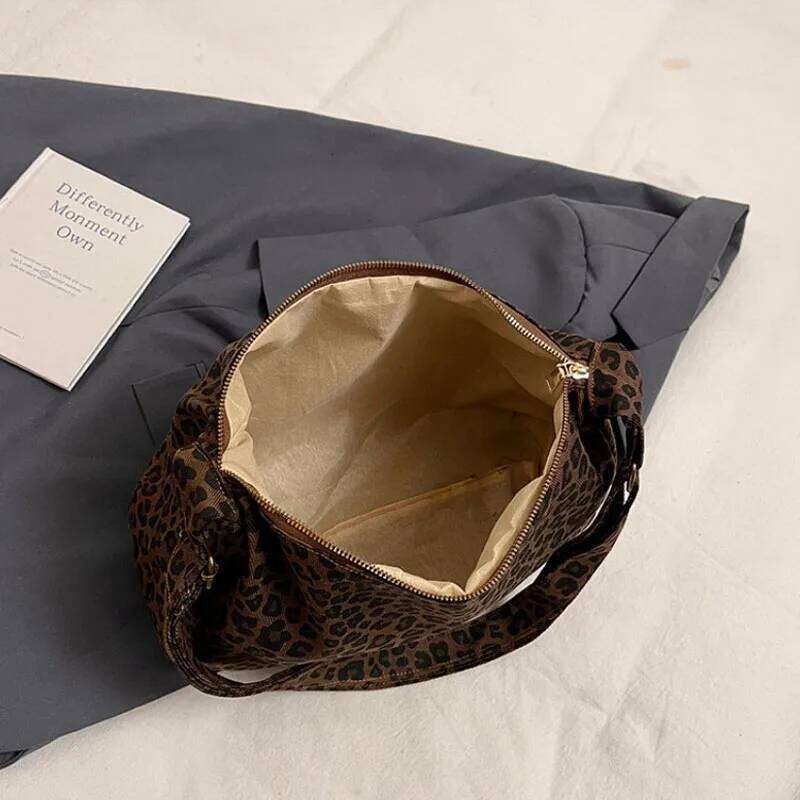 Trendy Casual Soft Textile Women's Shoulder Large Capacity Leopard Print Female Retro Crossbody Bag For Commute Outings XJ260306