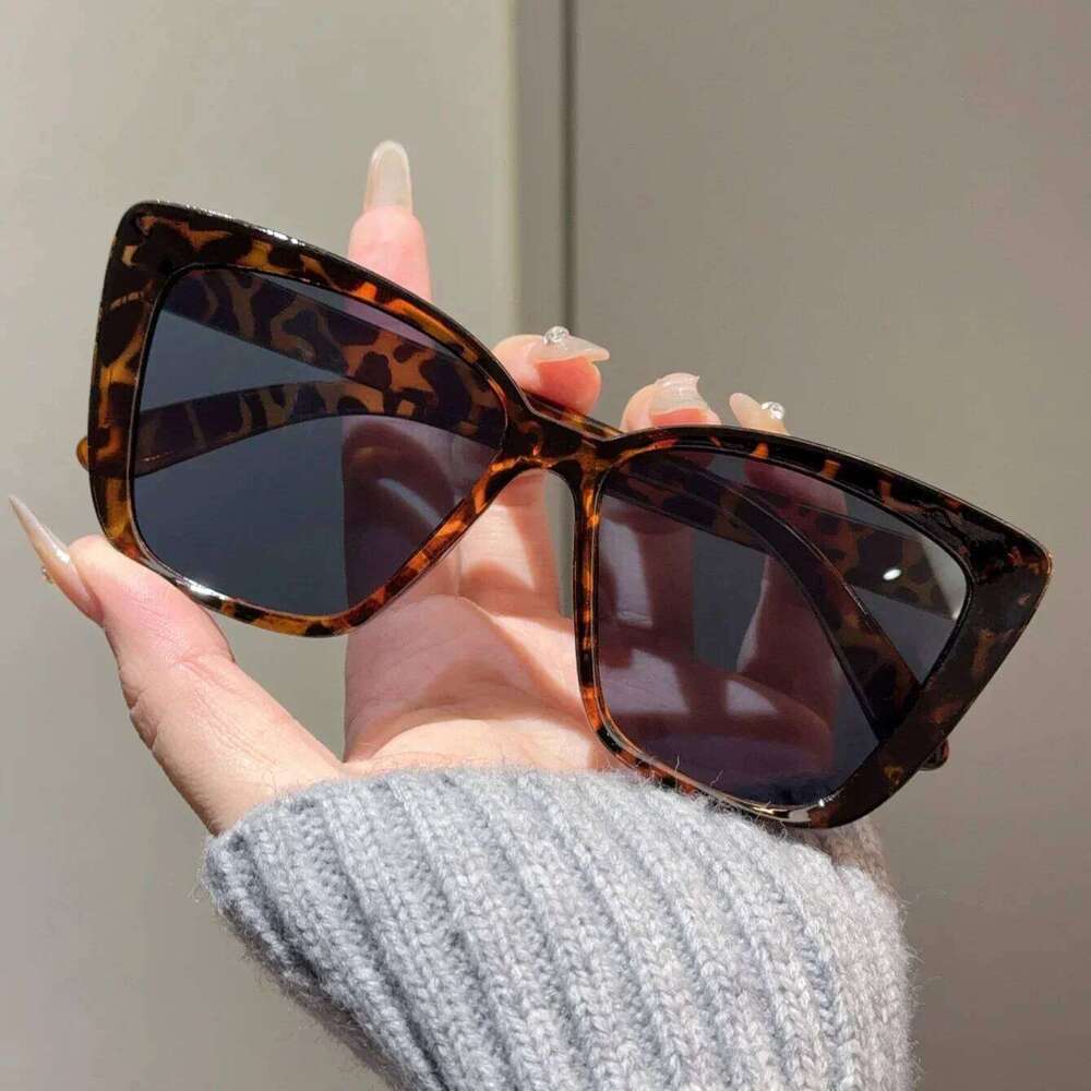 Trendy Large Frame Cat Eye Sunglasses for Women Men Retro Square Sun Glasses UV400 Protection Goggle Fashion Eyewear Shades Z260306