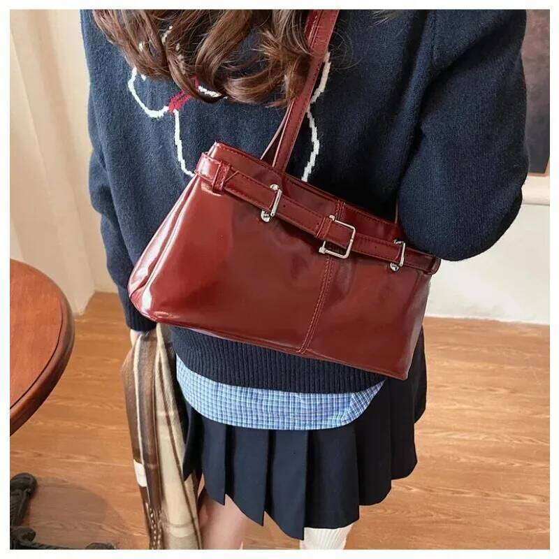 PU Autumn/winter Underarm Shoulder Large Capacity New Female Bags on Sale 2025 Brand Casual Commuting Versatile Tote Bag XJ260306