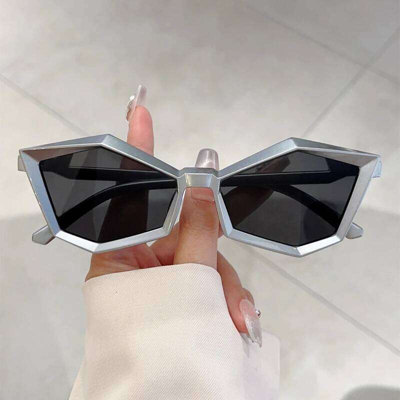KAMMPT Irregular Rim Punk Sunglasses Men New Fashion Mirror Outdoor Shades Women Futuristic Brand Design Anti-UV Sun Glasses Z260306