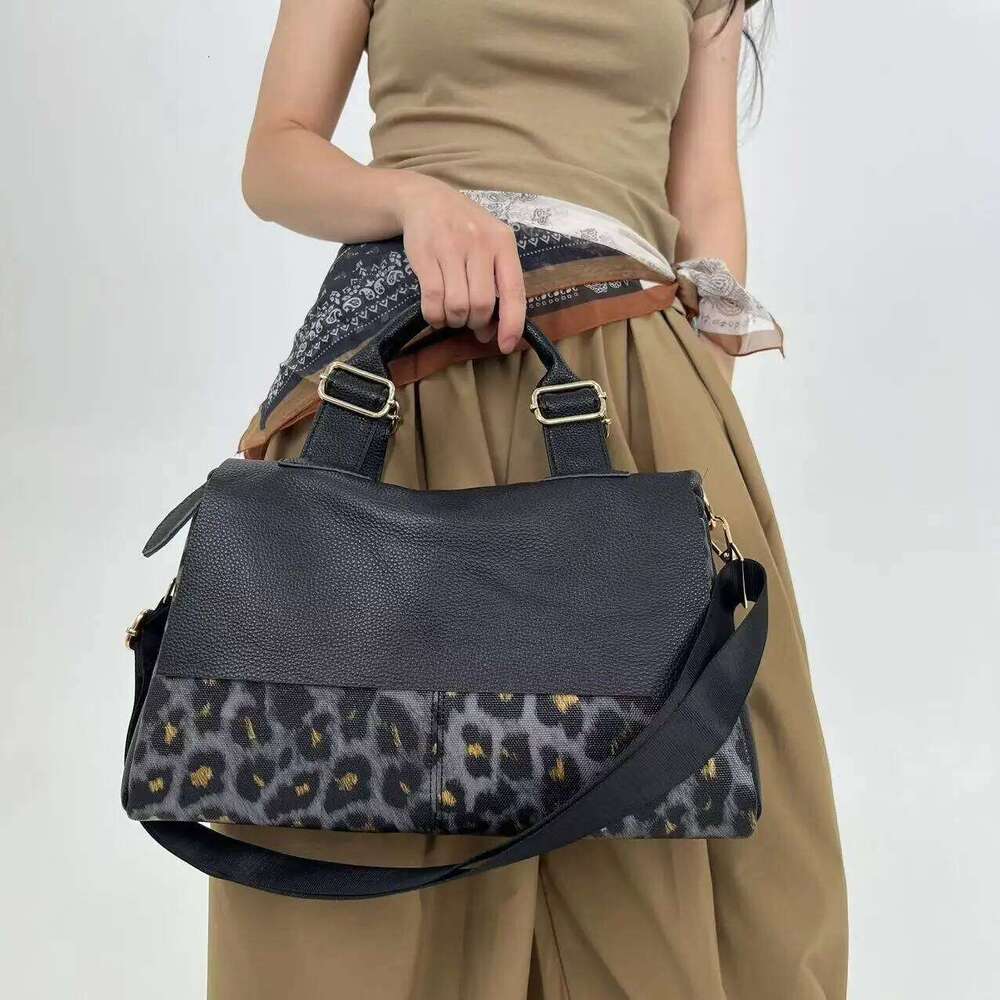 Ladies' Fashion Personalized Leopard Pattern Tote Large Capacity Retro Street Y2K Spicy Punk Shoulder Bag XJ260306