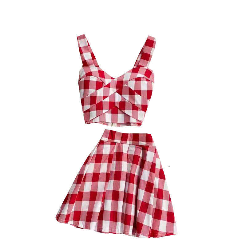 2026 designer nightclub summer new sexy backless checkered vest with shoulder straps and pleats two-piece set