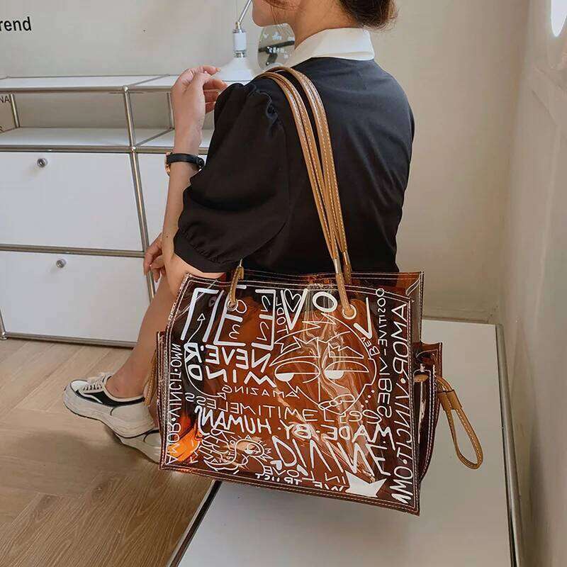 Ladies Transparent Tote Graffiti Large Capacity Shoulder PVC Jelly Clear Fashion Beach Hand Bag for Women XJ260306