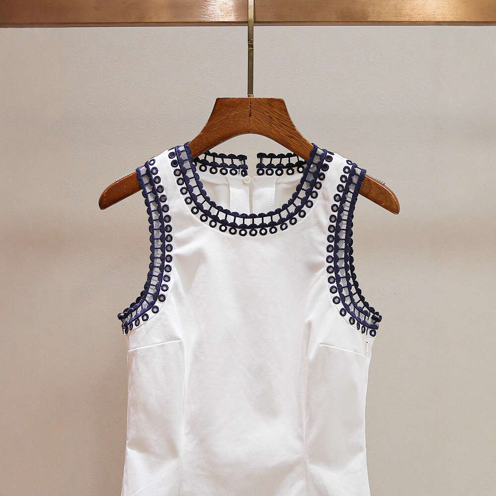 2026 Spring and Summer New French style Small Fragrant High end Embroidered Hollow A-line Waist Sleeveless Vest for Women