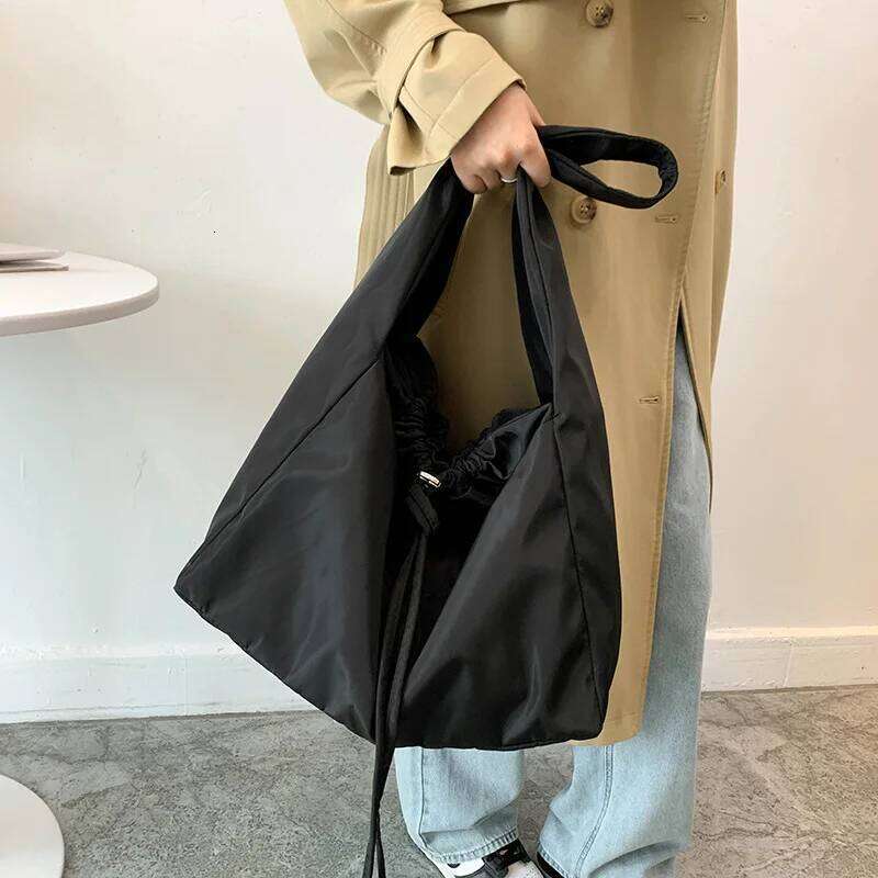 Casual Drawstring Shoulder Bags For Women Large Capacity Handbag Sport Gym Shopping Gilr Hobo Bag bolsa feminina XJ260306