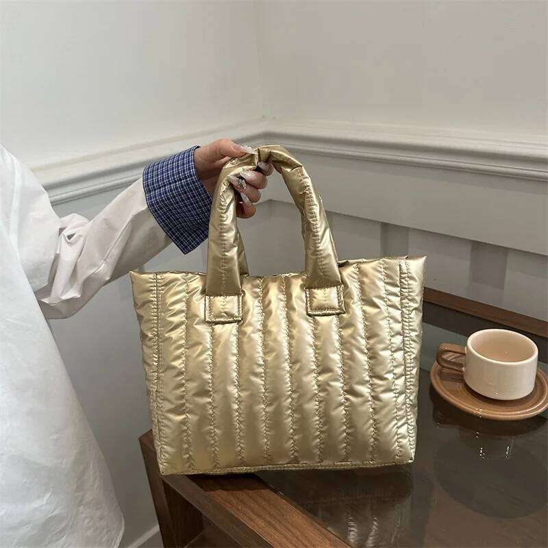 Large-Capacity Handbag for Women Simple Shoulder Fashionable Solid Color Tote Bag Padded Commuter Pouch Messenger Bags XJ260306