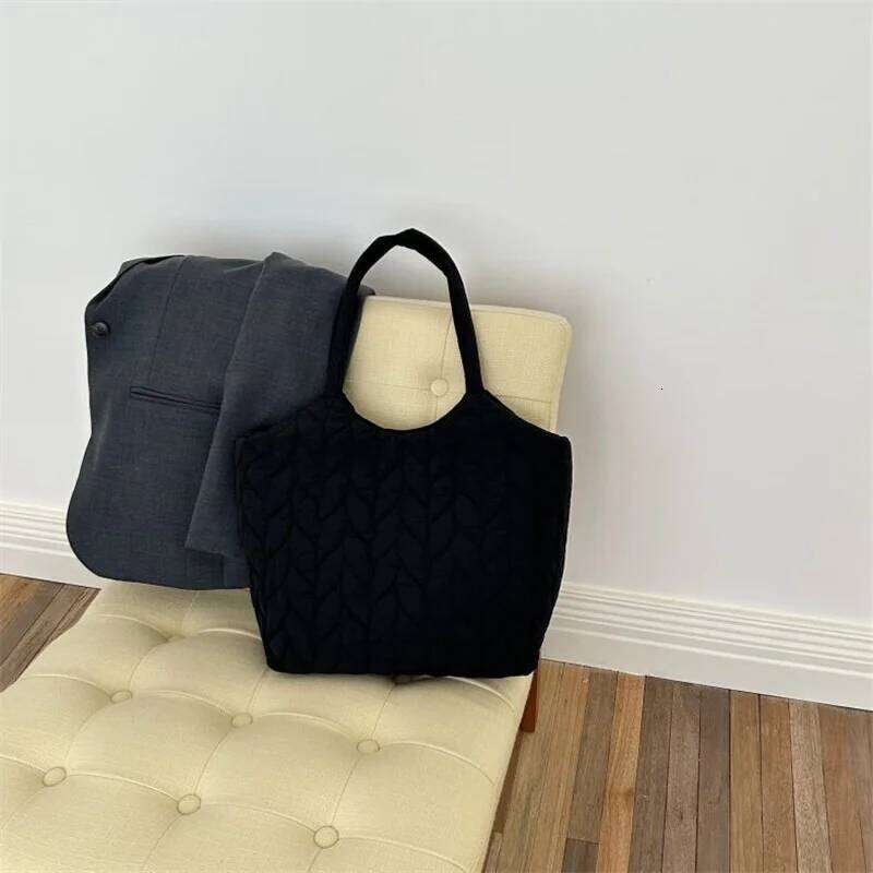 Big Soft Shoulder Bag Side for Women 2024 Spring Trend Fashion Design Cloth Hand Female Large Capacity Handbags Tote Bags XJ260306