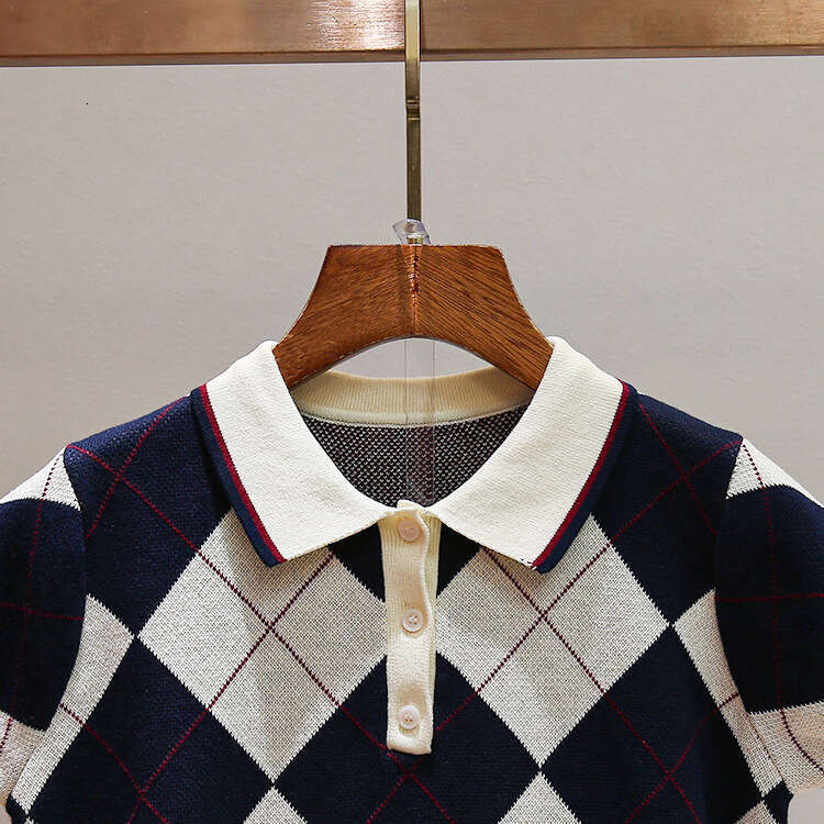 2026 designer high-end women's clothing spring and summer new collection, Korean casual diamond pattern lapel top and knitted skirt set