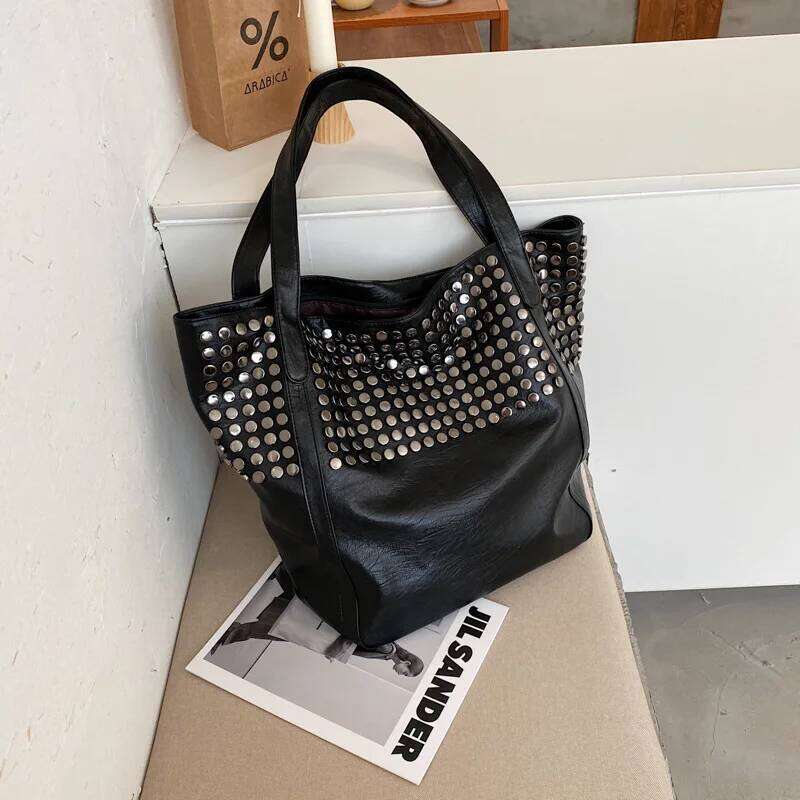 Women's Shoulder Bag Rivet Soft Leather Tote For Female Pu Large Capacity Shopper Handbags Casual Armpit Bags 2023 XJ260306
