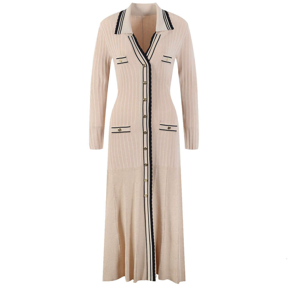 2026 designer French women's dress new waistband long sleeved slit knitted retro long skirt