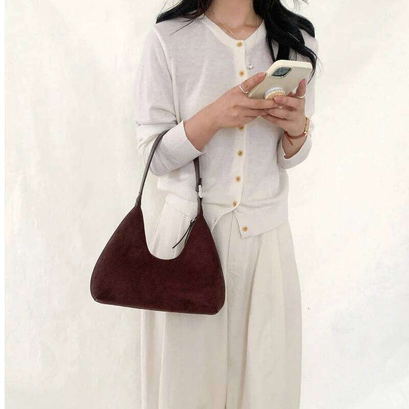 Winter and Autumn Fashionally Versatile New Moon with Retro Textured Sheepskin Interior Shoulder Casual Waist Bag XJ260306