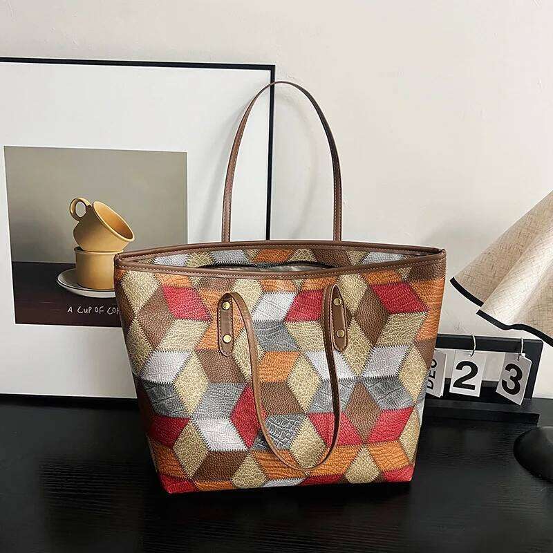 Large-capacity Tote PU Soft Leather New Shoulder Fashionable Texture Simple Splicing Casual Portable Women's Bag XJ260306