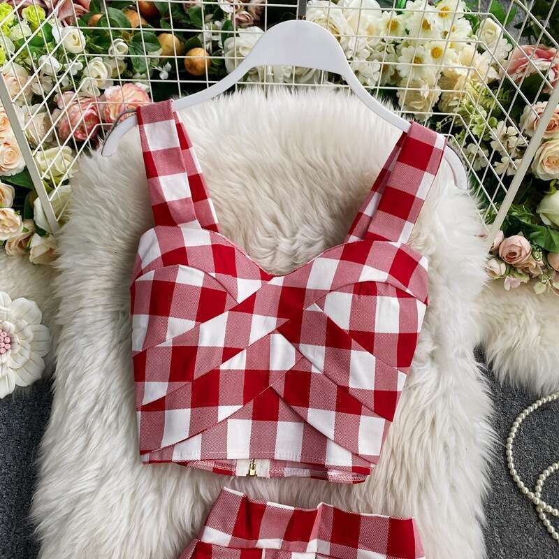 2026 designer nightclub summer new sexy backless checkered vest with shoulder straps and pleats two-piece set