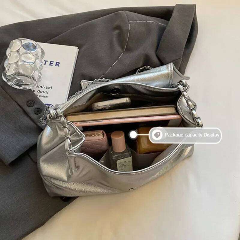 Casual Soft Surface Large Capacity Women 2024 New All-Match Chain Messenger Popular Silver Shoulder Bag Handbag XJ260306