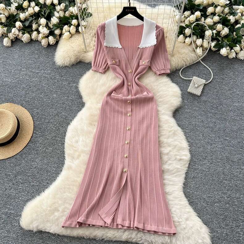 2026 Spring and Summer Designer French Elegant Single breasted Knitted Dress, Casual Bubble Sleeve Retro Long Dress
