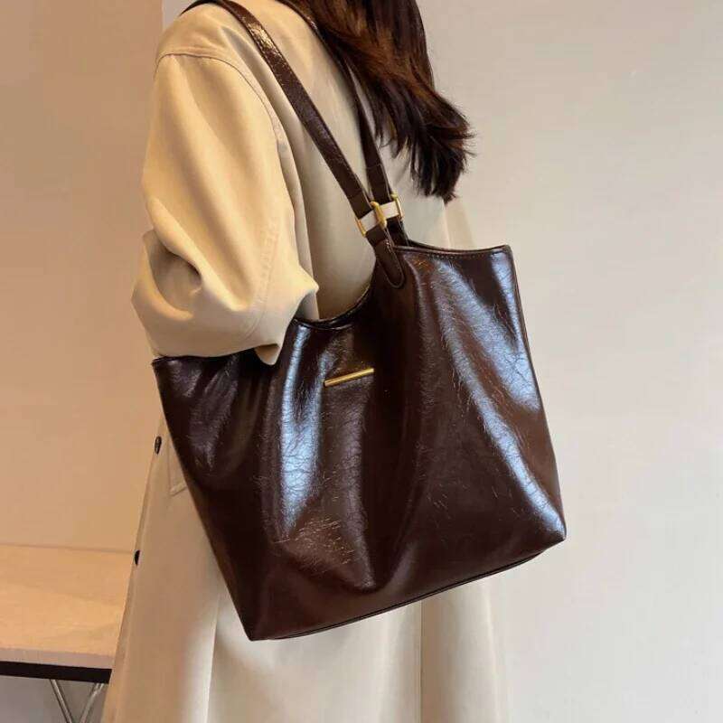 Big Shoulder Bags for Women Large Capacity Tote Bag 2026 Winter Vintage Solid Color Zipper Leather Travel Retro Handbag Purse XJ260306