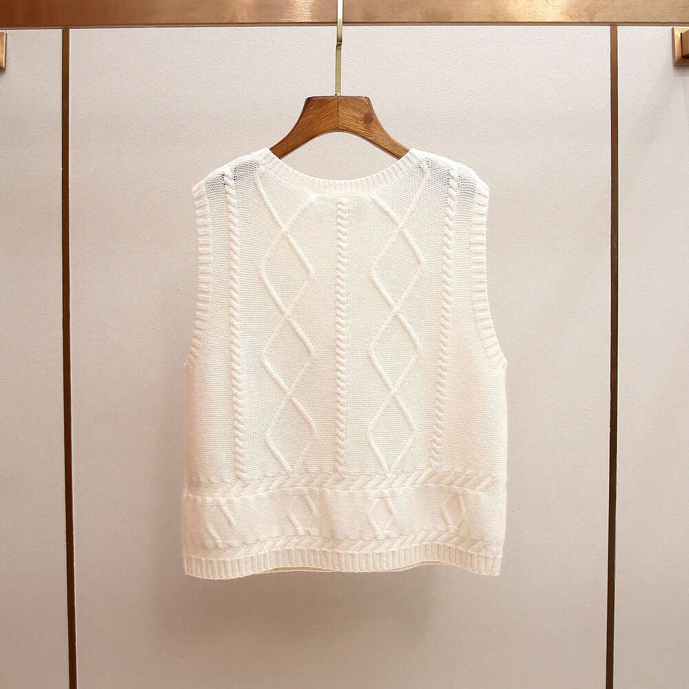 2026 Designer High end Women's Spring New Collection Retro Fragrance Inspired Round Neck Crochet Pattern Women's A12 Tank Top