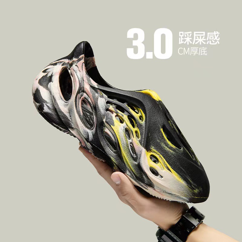 Free shipping 2026 Summer Hot Trendy Fashion Men's Designer Sandals Solid Color Splicing Leisure Outdoor Sports Couple Beach Shoes