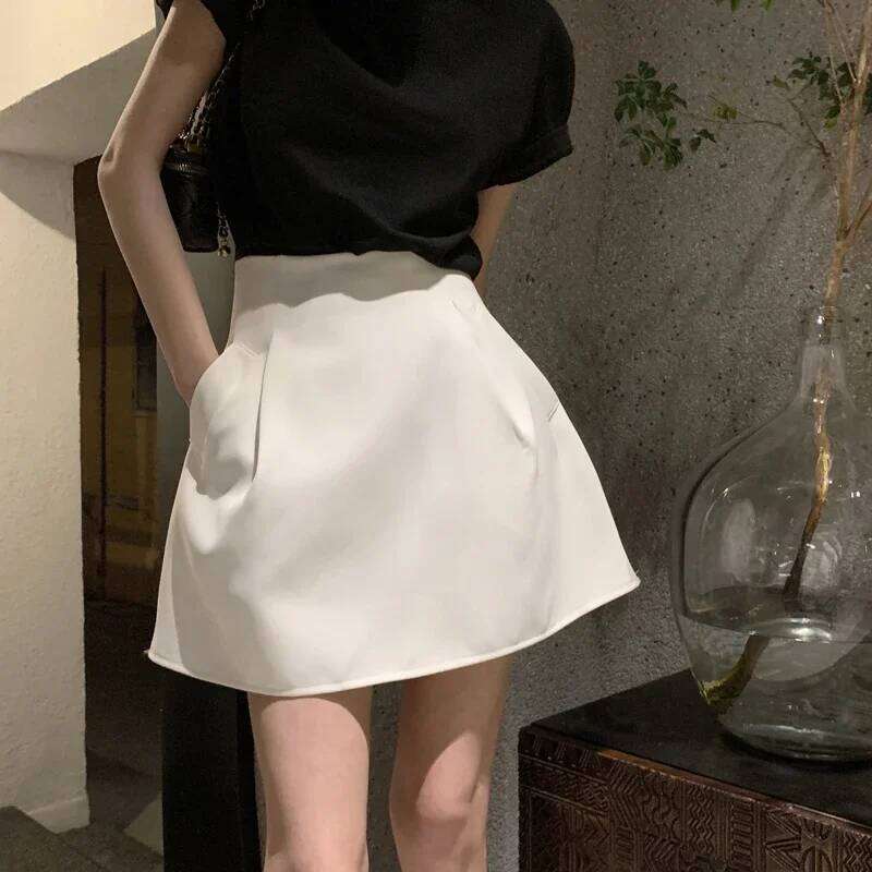Sexy High Waist Wild Faldas Jupe Short Puffy Pocket Black Skirts for Women Y2k White Casual Suit Skirt Work Style Chic XJ260309