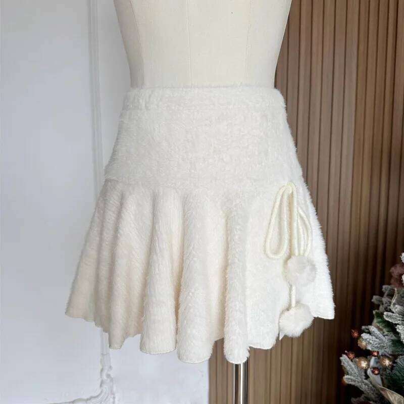 Spring Autumn Winter Women White Short Japanese Fashion Female High Waist Knitted Skirts Ruffled A-line Mini Skirt XJ260309