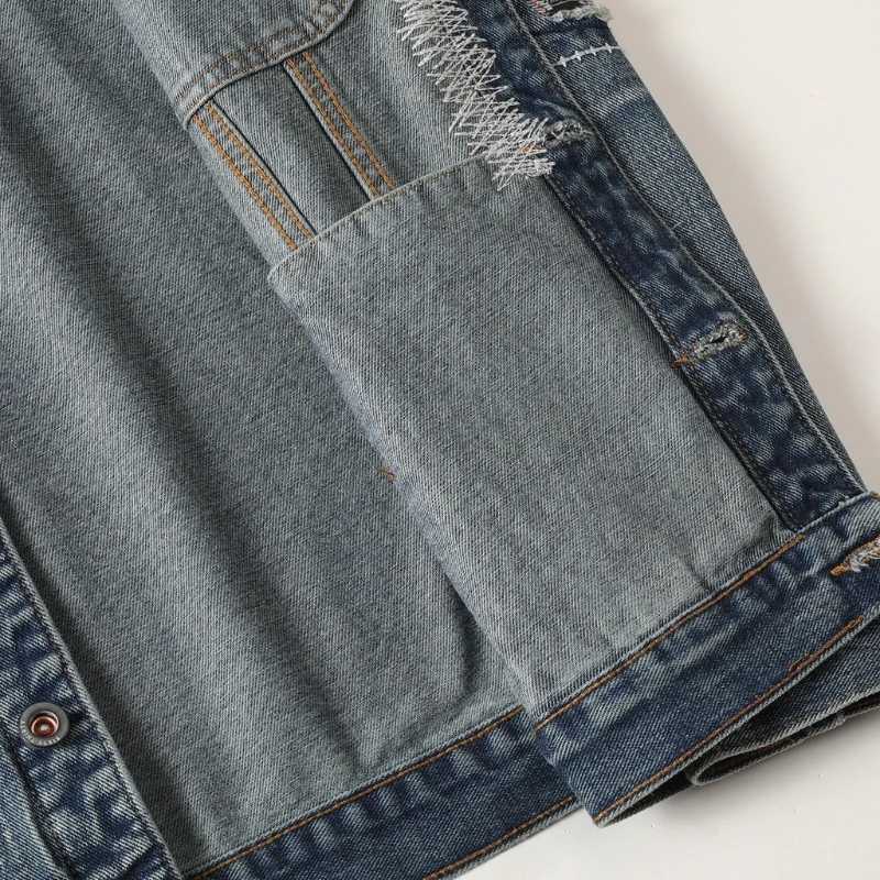American Retro Denim Jacket with Mens Ripped Hole Splicing Trendy Jacket Loose Long Sleeved Denim Jacket Korean Fashion s63 M260309
