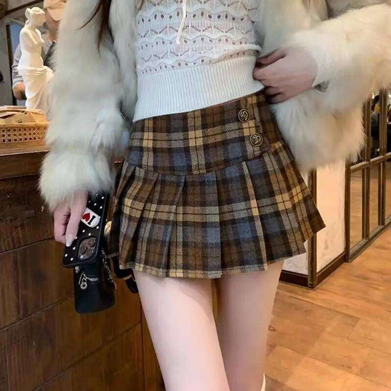 Onalippa 2026 New American College Style Contrasting Plaid Women Autumn Winter Anti Slip A-line Pleated Short Skirt Top XJ260309