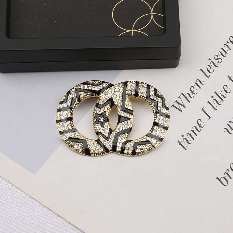 Free Shipping Jewelry Brooch for Women Jewelry Pin High End Light Luxury Full Diamond Oil Drip Brooch New Stylish Minimalist Double Ring Clothing Accessory