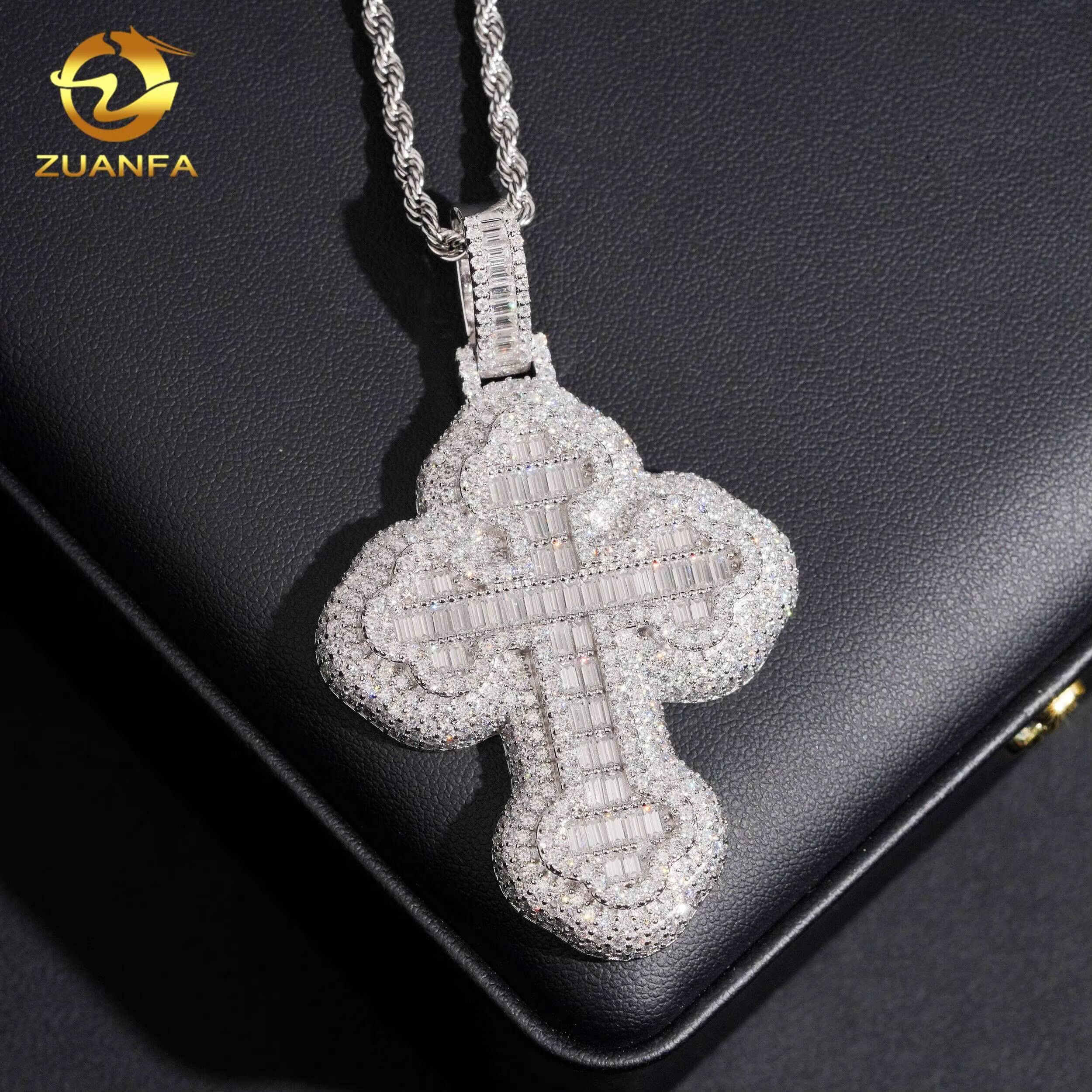 Pass Diamond Tester Fully Iced Out Top Quality 925 Silver Hip Hop Cross Men VVS Moissanite Pendant