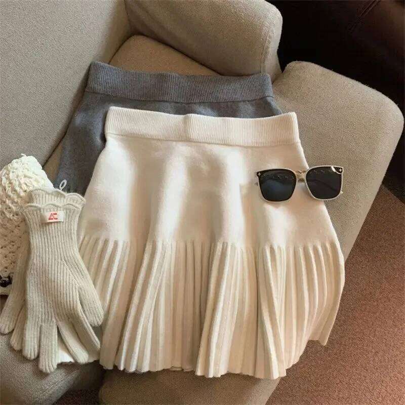 2026 Autumn Winter Women's Elastic High Waist Pleated Mini A-line Hip-hugging Knitted Bottoming Skirt For Outer Wear XJ260309