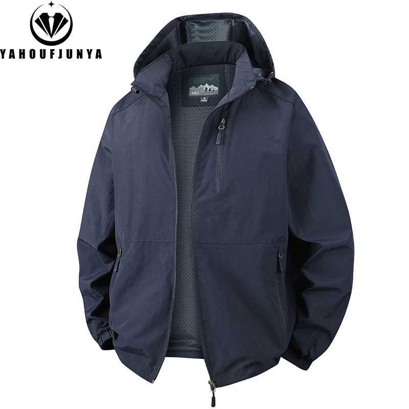 2026 New Spring Men Outdoor Thin Hooded Brand Windbreak Jacket Men Autumn Outwear Casual Fashion Solid Jacket Male Coats Tops M260309