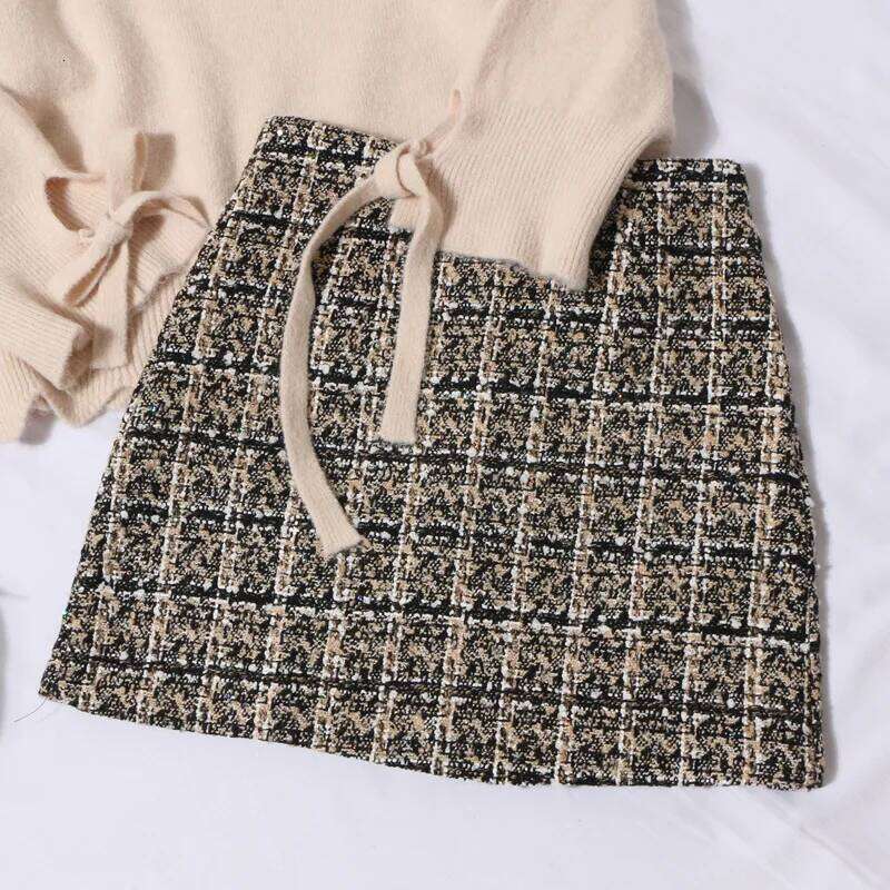 ZAROY 2025 Autumn Winter Tweed Pencil Mini Skirt Women Vintage Plaid Elegant High Waist Slim Short Skirts Office Ladies XJ260309