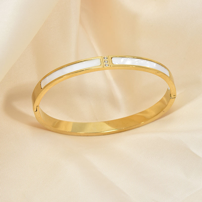 Luxury Brand Designer Jewelry Three-diamond White Mother-of-pearl Titanium Steel Bracelet For Women Gold-plated Versatile Light Luxury Designer Bracel