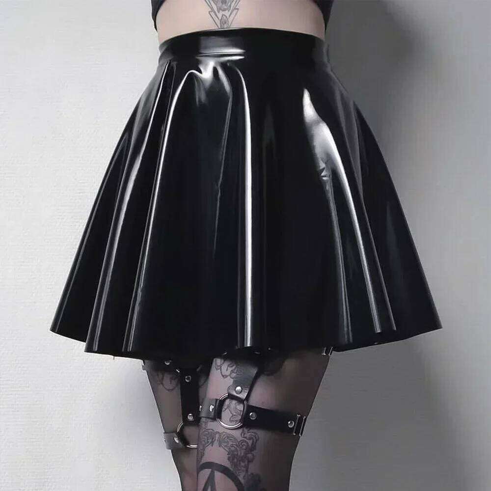 Womens Shiny PVC Patent Sexy Wet Look Leather Pleated Front Bodycon Elastic Latex Mini Short Skirt XJ260309