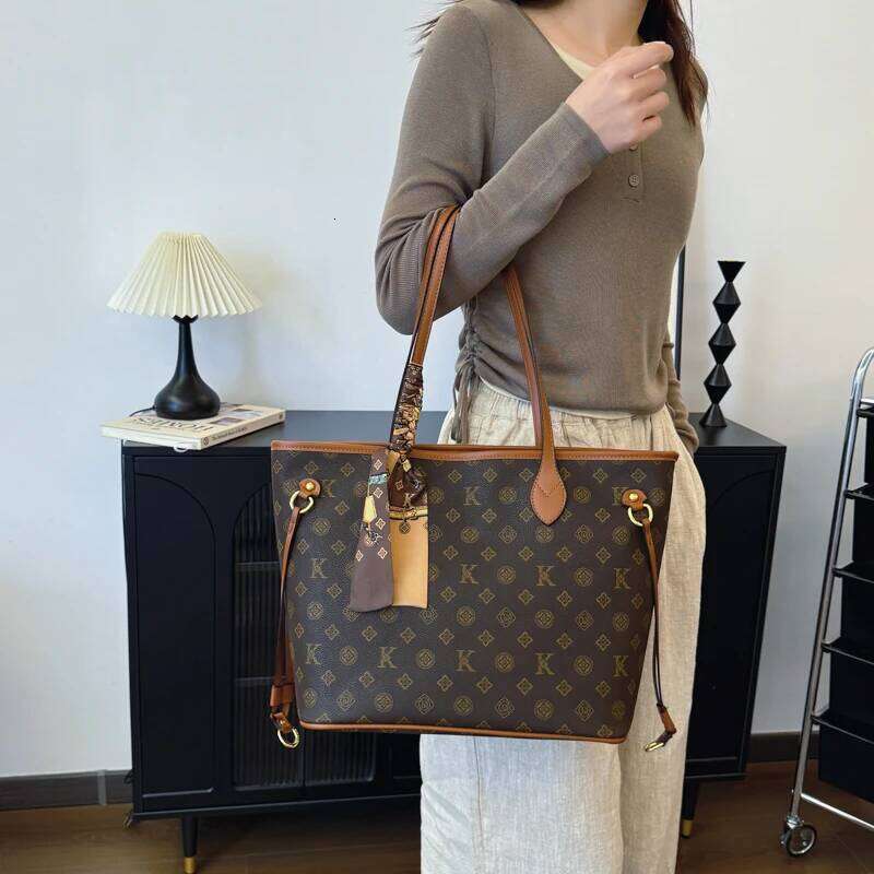 Women's Fashion Elegant Leather Crossbody Bag Shoulder Handbag Classic Designer Tote For Modern Wear H260309