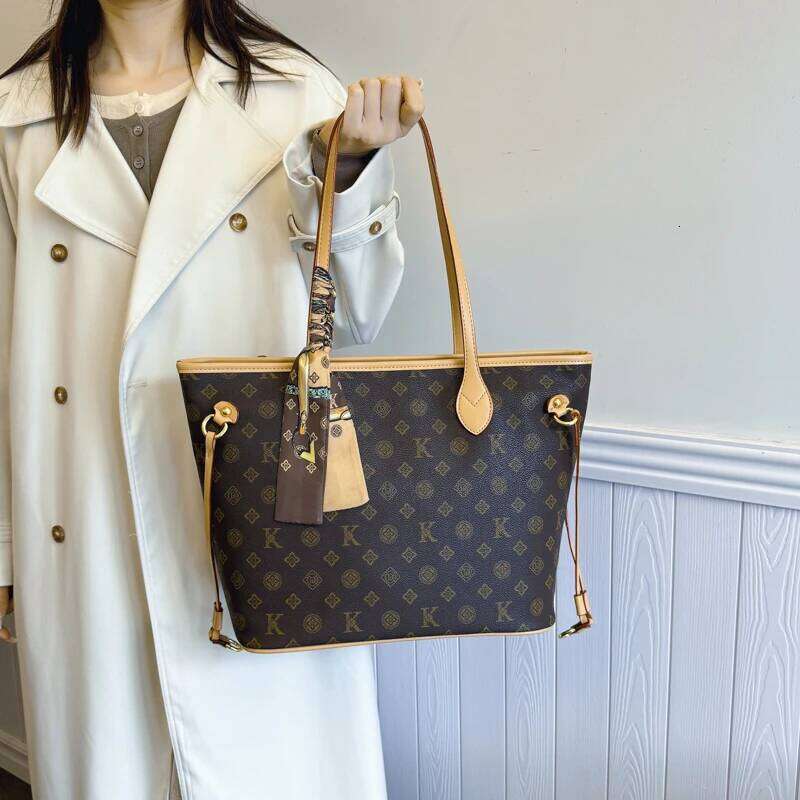 Women's Fashion Elegant Leather Crossbody Bag Shoulder Handbag Classic Designer Tote For Modern Wear H260309
