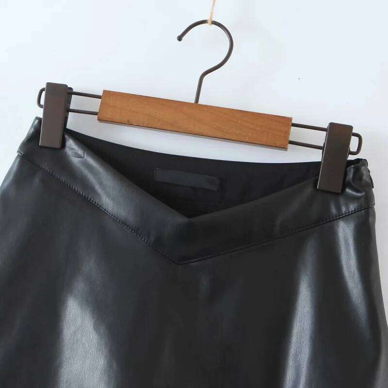 PU Leather Short Skirt Women Black Sexy Split Slim High Waisted A-line Mini Skirts Female Shorts Vintage Harajuku Streetwear XJ260309