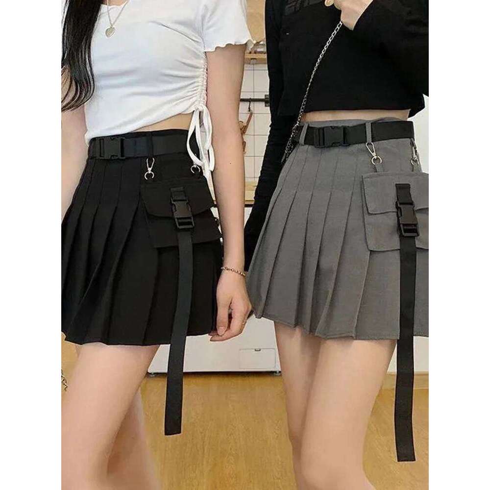 Zoki Harajuku Belt Pleated Cargo Women Gothic High Waist Pocket Mini Skirts Fashion Summer Lady A Line Black Skirt XJ260309