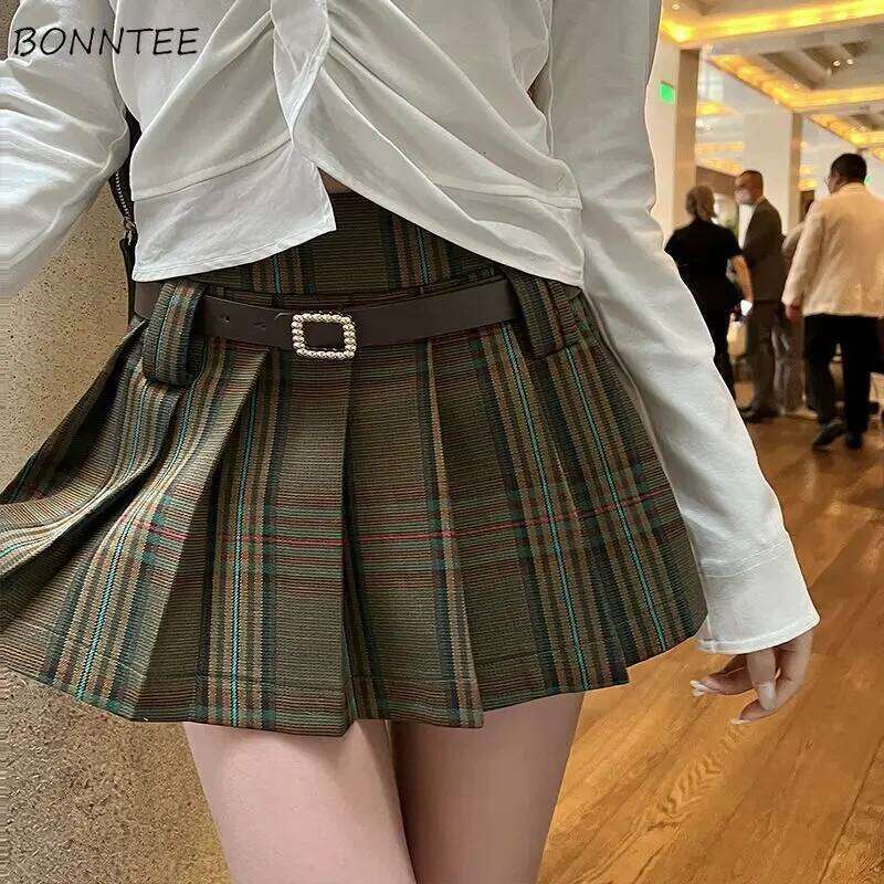 S-5XL Mini Skirts Women Pleated Spring High Waist Leisure Korean Style Fashion Simple Slim Students All-match Streetwear Faldas XJ260309