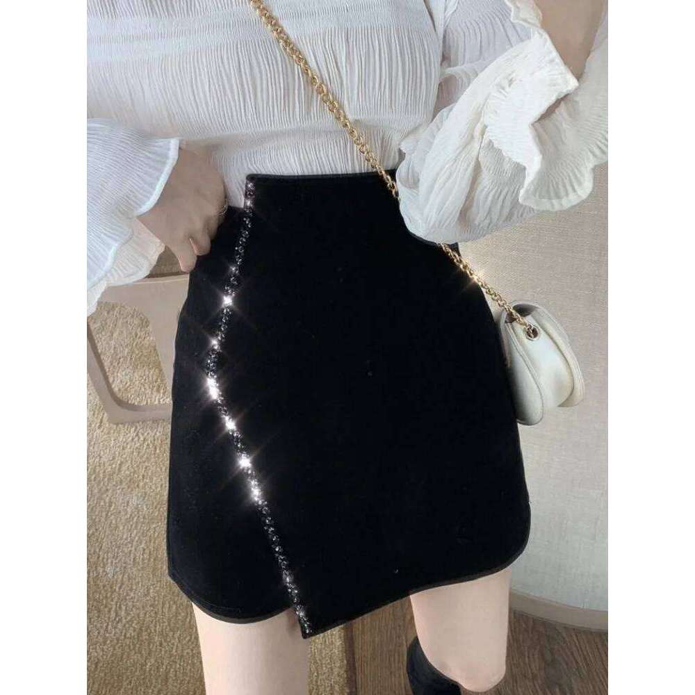 Ins CHIC Europe French Irregular Velvet Hand Bead Rhinestone Woman Velour Mini Skirt High Waist Bodycon Lady Bottom Black Winter XJ260309