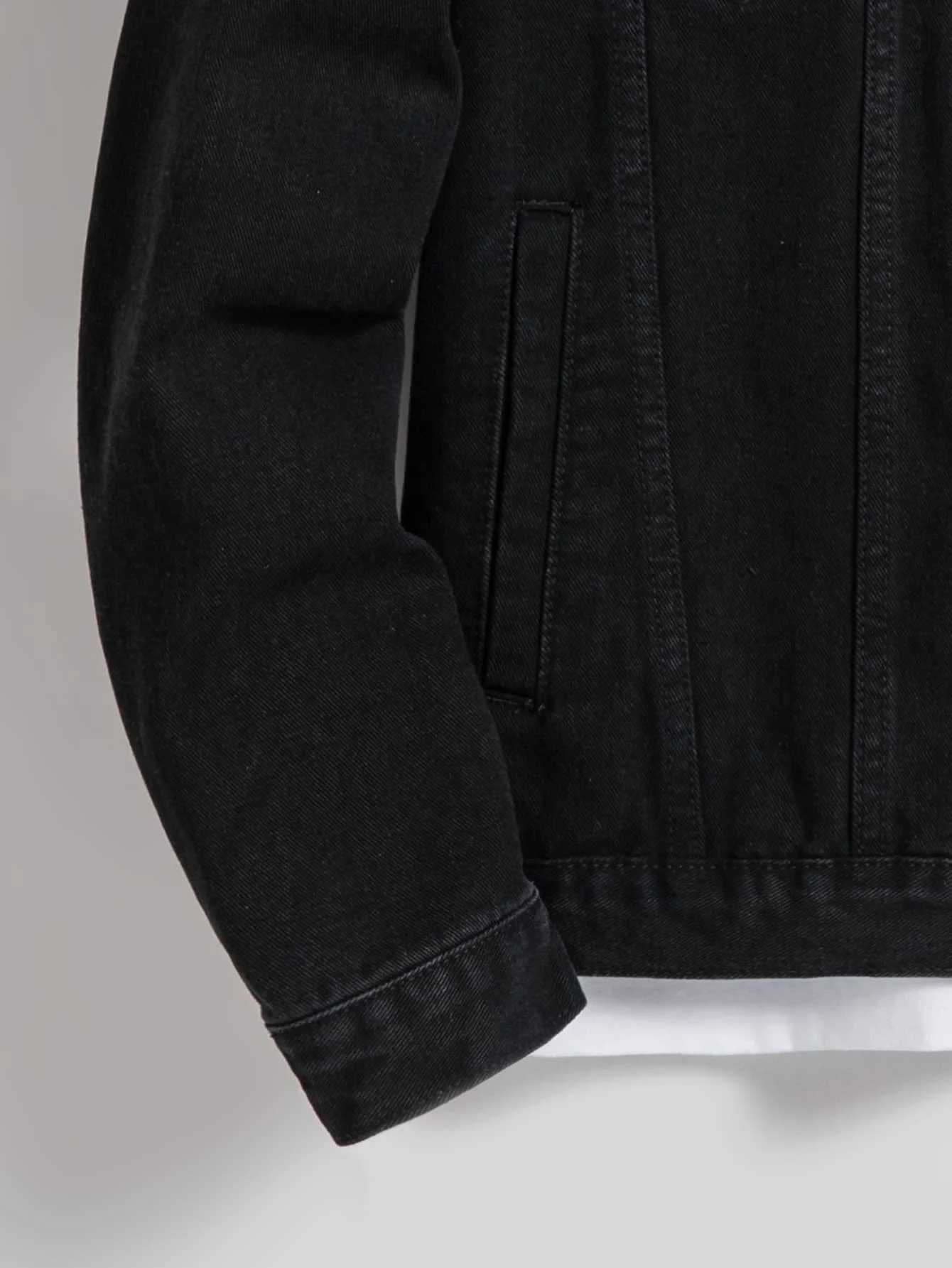 GELITAYIN Mens Denim Jacket For Spring And Autumn Black Regular Lapel Denim Coat Simple And Versatile For Daily Casual Wear M260309