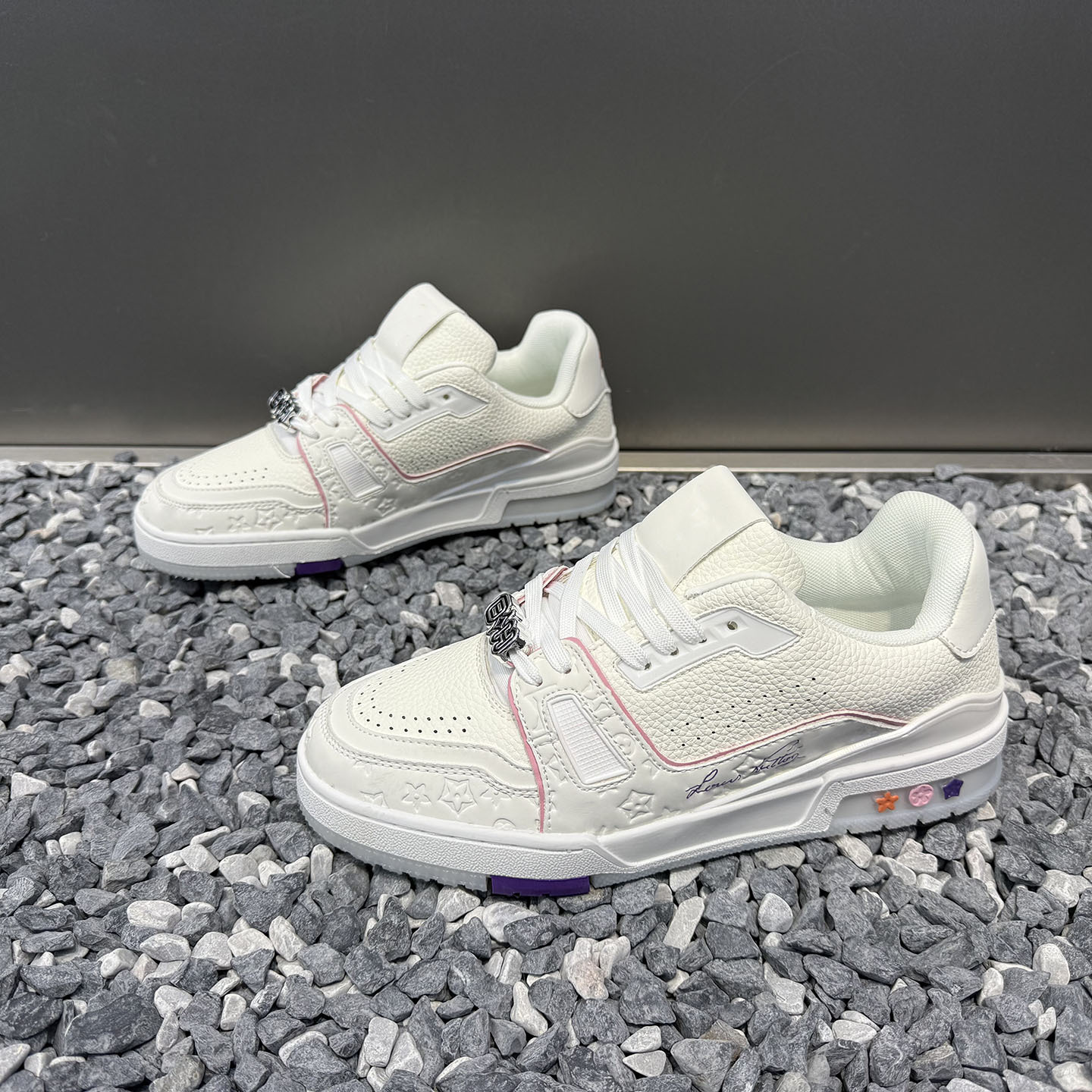 VUTITDN free shipping designer for mens womens casual black white khaki grey Fashionable versatile outdoor sneakers sports shoes